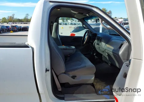 2000 Ford F150 z USA, uszkodzony, nr VIN 1FTRF18W8YNB89371